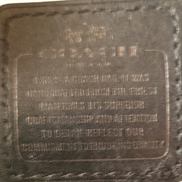 Coach Classic Quilt Black and Cream Exotic Embossed Crossbody Leather Clutch Bag - Picture 7 of 10